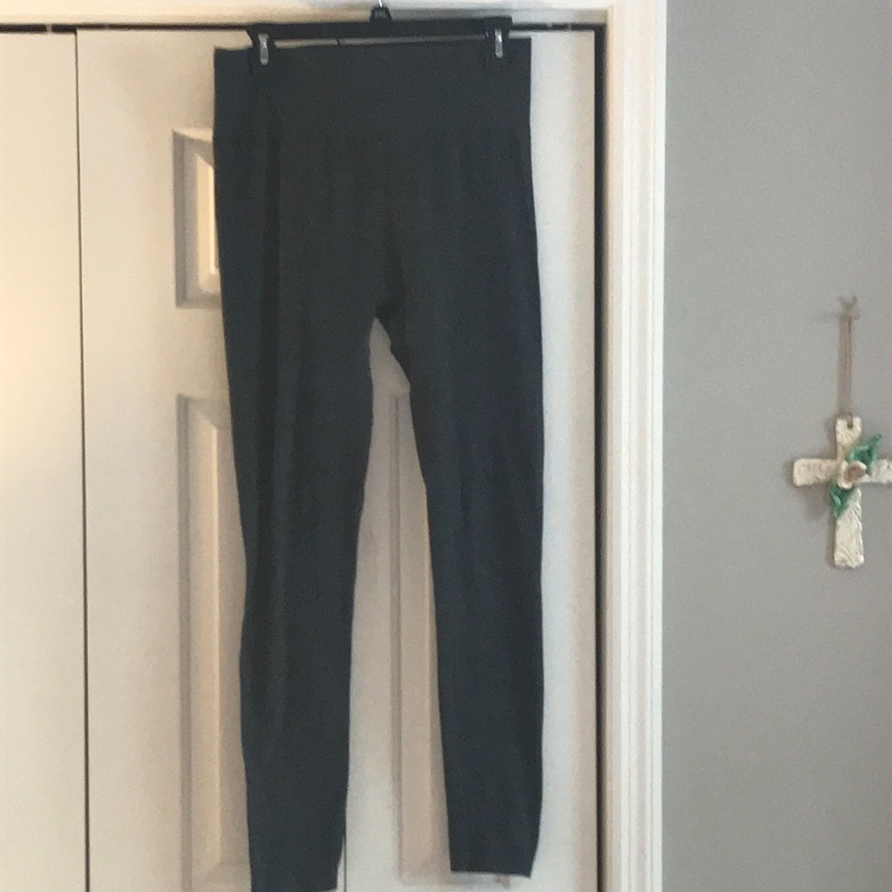 Dark gray leggings